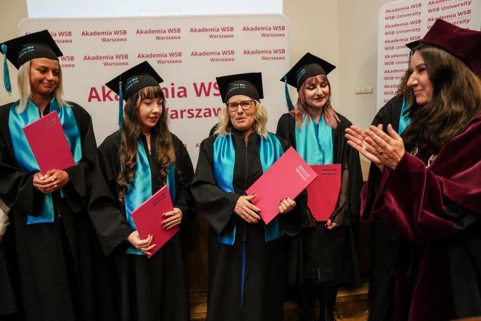 Zdjęcie nr 183 z galerii Warszawscy Absolwenci Akademii WSB odebrali dyplomy. Wyjątkowa gala zwieńczyła pierwszy rok działalności wydziału