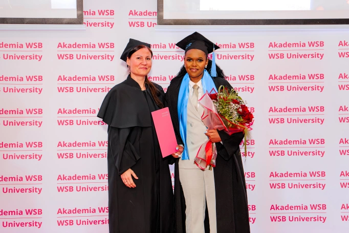 Zdjęcie nr 92 z galerii Uroczysty finał studi&oacute;w w Akademii WSB | Gala Student&oacute;w Zagranicznych