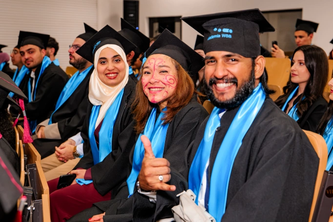 Zdjęcie nr 76 z galerii International Students Celebrate Their Graduation at WSB University