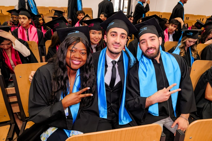 Zdjęcie nr 59 z galerii International Students Celebrate Their Graduation at WSB University