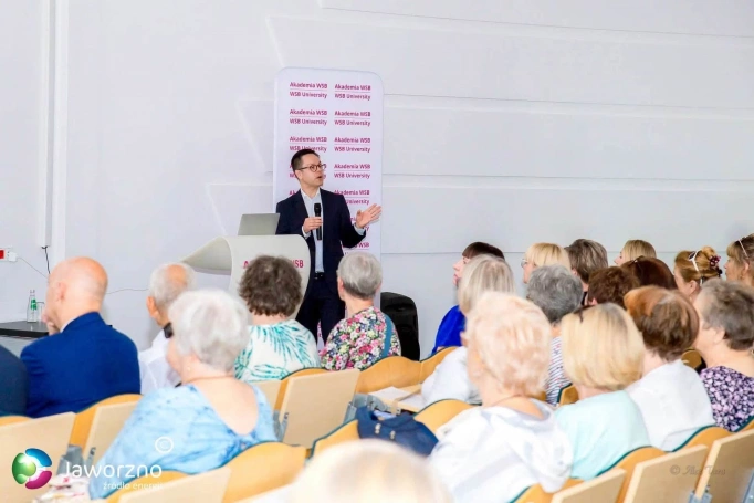 Zdjęcie nr 4 z galerii Dzień Profilaktyki Seniora w Akademii WSB w Jaworznie