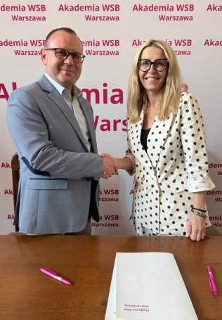 Zdjęcie nr 2 z galerii Wsp&oacute;łpraca Akademii WSB z Międzynarodowym Stowarzyszeniem Policji (IPA) 