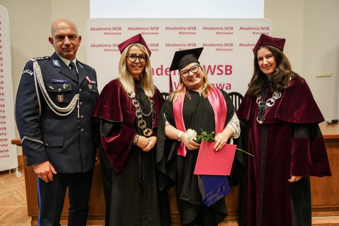 Zdjęcie nr 3 z galerii WSB University Graduates in Warsaw Receive Their Diplomas. A Special Gala Marks the Completion of the Faculty&rsquo;s First Year
