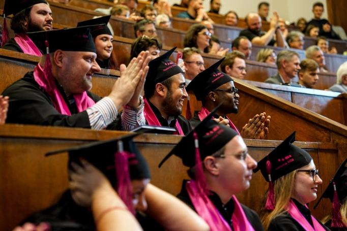 Zdjęcie nr 10 z galerii WSB University Graduates in Warsaw Receive Their Diplomas. A Special Gala Marks the Completion of the Faculty&rsquo;s First Year