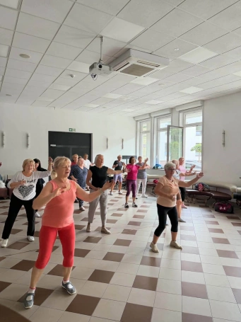 Zdjęcie nr 14 z galerii MEGAaktywny początek tygodnia w UTW Akademii WSB!