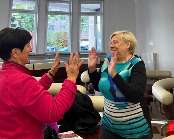 Zdjęcie nr 3 z galerii Śląskie SUPERMOCE 60+: Seniorzy uczą się, jak zadbać o swoje bezpieczeństwo