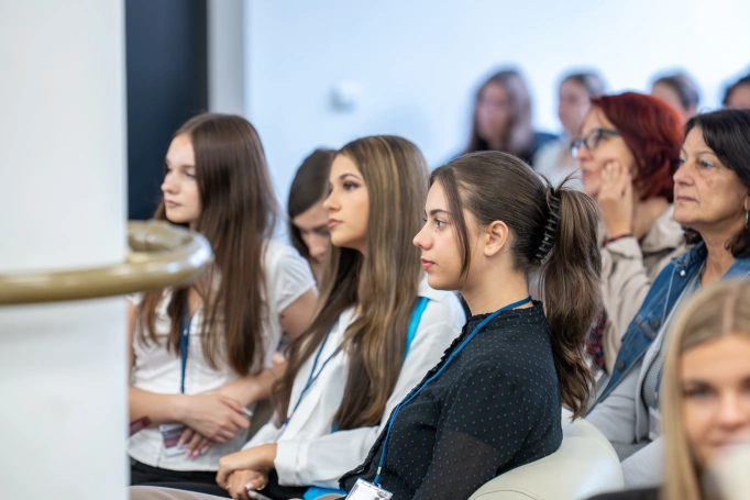 Zdjęcie nr 2 z galerii Girls4Economy fotorelacja