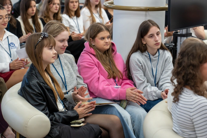 Zdjęcie nr 11 z galerii Girls4Economy fotorelacja