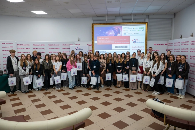 Zdjęcie nr 80 z galerii Girls4Economy fotorelacja