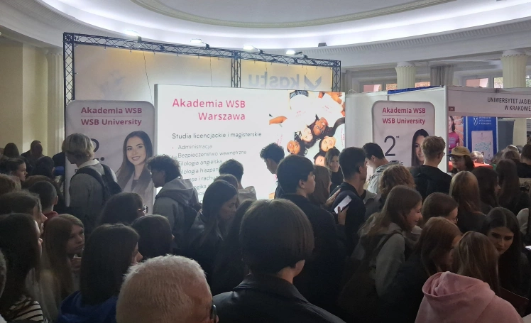 Zdjęcie nr 5 z galerii Akademia WSB na salonach. Targi edukacyjne w stolicy 