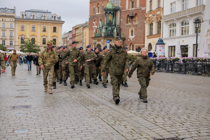 Zdjęcie nr 3 z galerii Uczniowie &bdquo;Szybińskiego&rdquo; wygrali XIV Og&oacute;lnopolski Turniej Klas o Profilu Mundurowym