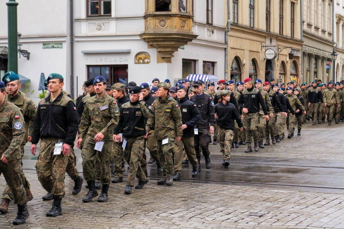 Zdjęcie nr 4 z galerii Uczniowie &bdquo;Szybińskiego&rdquo; wygrali XIV Og&oacute;lnopolski Turniej Klas o Profilu Mundurowym