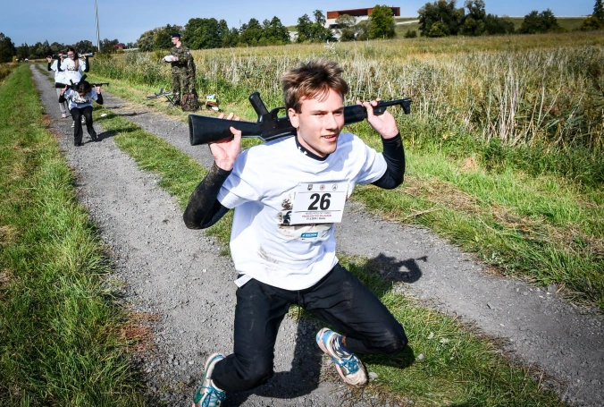 Zdjęcie nr 2 z galerii Orientacja na bieg. Akademia WSB partnerem zmagań sportowych