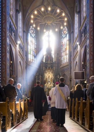 Zdjęcie nr 18 z galerii Nabożeństwo Ekumeniczne w Bazylice pw. Najświętszej Maryi Panny Anielskiej w Dąbrowie G&oacute;rniczej
