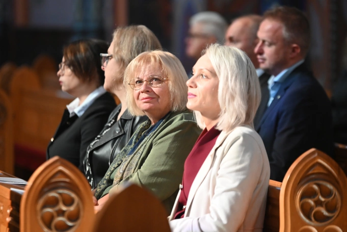 Zdjęcie nr 16 z galerii Nabożeństwo Ekumeniczne w Bazylice pw. Najświętszej Maryi Panny Anielskiej w Dąbrowie G&oacute;rniczej