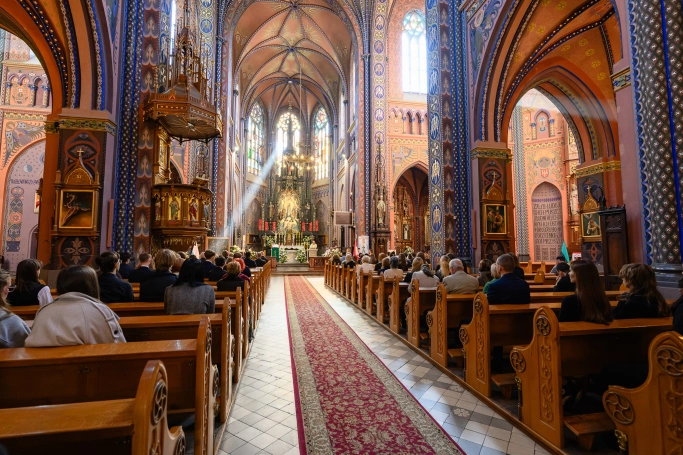 Zdjęcie nr 1 z galerii Nabożeństwo Ekumeniczne w Bazylice pw. Najświętszej Maryi Panny Anielskiej w Dąbrowie G&oacute;rniczej