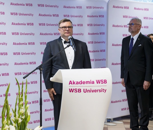 Zdjęcie nr 70 z galerii  32. rok akademicki w Akademii WSB oficjalnie rozpoczęty!