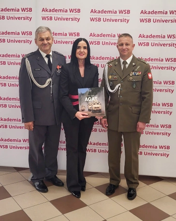 Zdjęcie nr 82 z galerii  32. rok akademicki w Akademii WSB oficjalnie rozpoczęty!