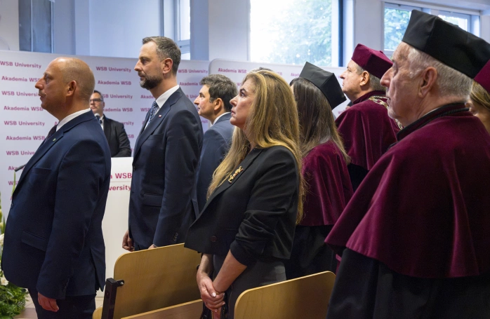 Zdjęcie nr 76 z galerii  32. rok akademicki w Akademii WSB oficjalnie rozpoczęty!