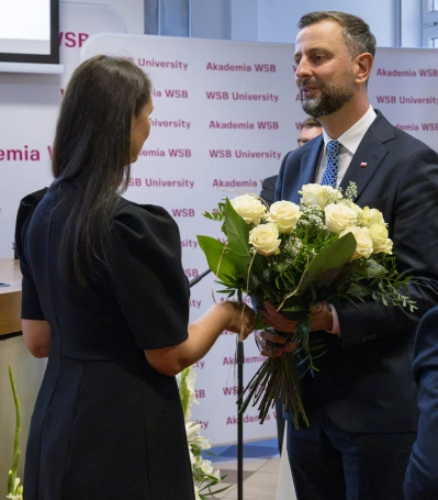 Zdjęcie nr 23 z galerii  32. rok akademicki w Akademii WSB oficjalnie rozpoczęty!