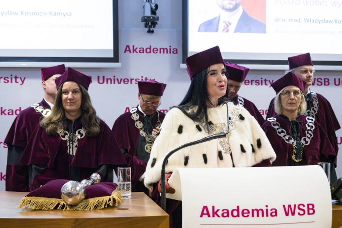 Zdjęcie nr 39 z galerii  32. rok akademicki w Akademii WSB oficjalnie rozpoczęty!
