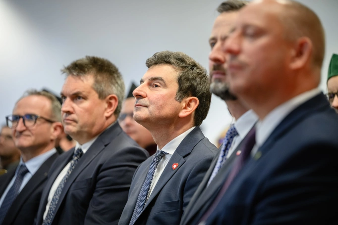 Zdjęcie nr 16 z galerii  32. rok akademicki w Akademii WSB oficjalnie rozpoczęty!