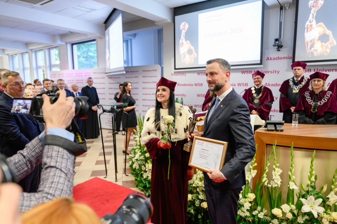 Zdjęcie nr 22 z galerii  32. rok akademicki w Akademii WSB oficjalnie rozpoczęty!