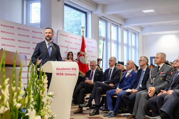 Zdjęcie nr 5 z galerii  32. rok akademicki w Akademii WSB oficjalnie rozpoczęty!