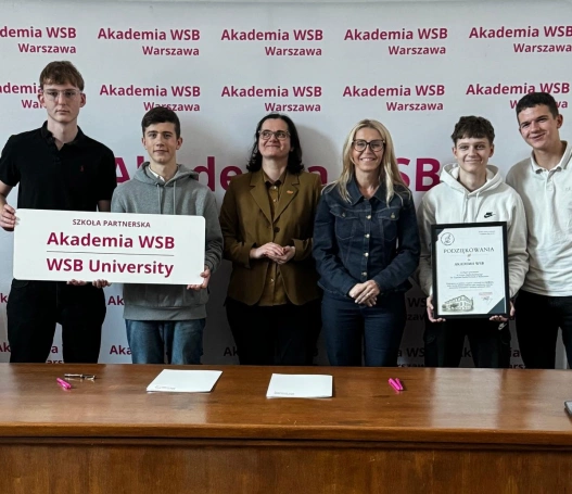 Zdjęcie nr 3 z galerii Nowa szkoła partnerska Akademii WSB z miasta Cudu nad Wisłą
