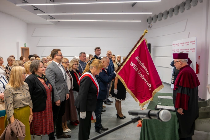 Zdjęcie nr 16 z galerii Uroczysta inauguracja roku akademickiego 2026/2027 Jaworznickiego Uniwersytetu Trzeciego Wieku