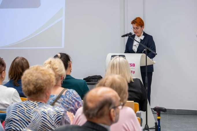 Zdjęcie nr 13 z galerii Uroczysta inauguracja roku akademickiego 2026/2027 Jaworznickiego Uniwersytetu Trzeciego Wieku