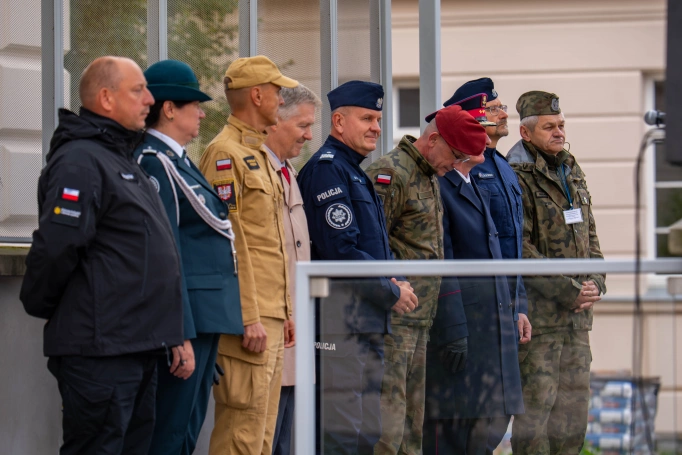 Zdjęcie nr 20 z galerii Trzy dni w koszarach, finał na Wawelu. Za nami XIV Og&oacute;lnopolski Turniej Klas o Profilu Mundurowym - I 