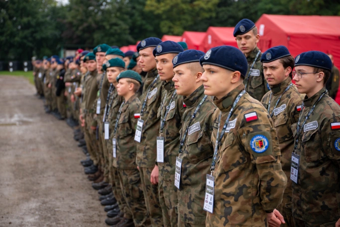 Zdjęcie nr 28 z galerii Trzy dni w koszarach, finał na Wawelu. Za nami XIV Og&oacute;lnopolski Turniej Klas o Profilu Mundurowym - I 