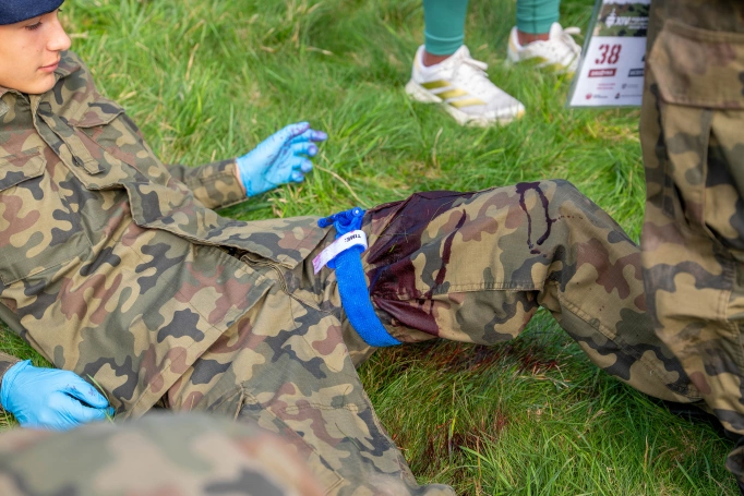 Zdjęcie nr 41 z galerii Trzy dni w koszarach, finał na Wawelu. Za nami XIV Og&oacute;lnopolski Turniej Klas o Profilu Mundurowym - I 