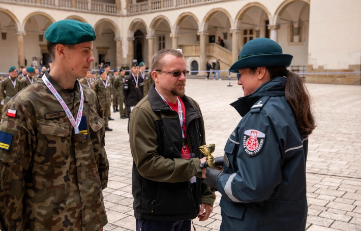 Zdjęcie nr 21 z galerii Trzy dni w koszarach, finał na Wawelu. Za nami XIV Og&oacute;lnopolski Turniej Klas o Profilu Mundurowym - III