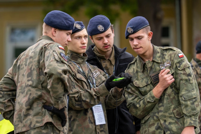 Zdjęcie nr 7 z galerii Trzy dni w koszarach, finał na Wawelu. Za nami XIV Og&oacute;lnopolski Turniej Klas o Profilu Mundurowym - II