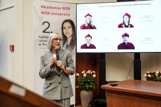 Zdjęcie nr 10 z galerii Gaudeamus igitur. Uroczystość inauguracji roku akademickiego na stołecznym wydziale Akademii WSB
