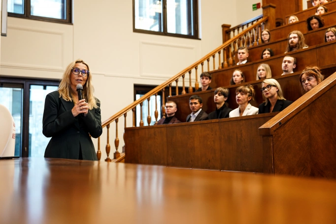 Zdjęcie nr 9 z galerii Gaudeamus igitur. Uroczystość inauguracji roku akademickiego na stołecznym wydziale Akademii WSB