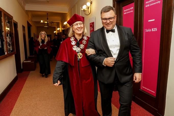 Zdjęcie nr 11 z galerii Gaudeamus igitur. Uroczystość inauguracji roku akademickiego na stołecznym wydziale Akademii WSB