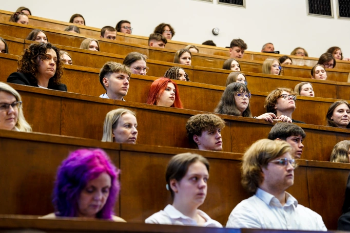 Zdjęcie nr 21 z galerii Gaudeamus igitur. Uroczystość inauguracji roku akademickiego na stołecznym wydziale Akademii WSB