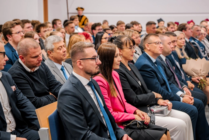 Zdjęcie nr 17 z galerii Uroczysta Inauguracja Roku Akademickiego 2026/2027 w Akademii WSB w Jaworznie