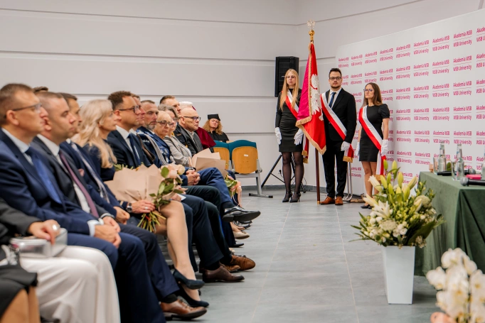 Zdjęcie nr 18 z galerii Uroczysta Inauguracja Roku Akademickiego 2026/2027 w Akademii WSB w Jaworznie
