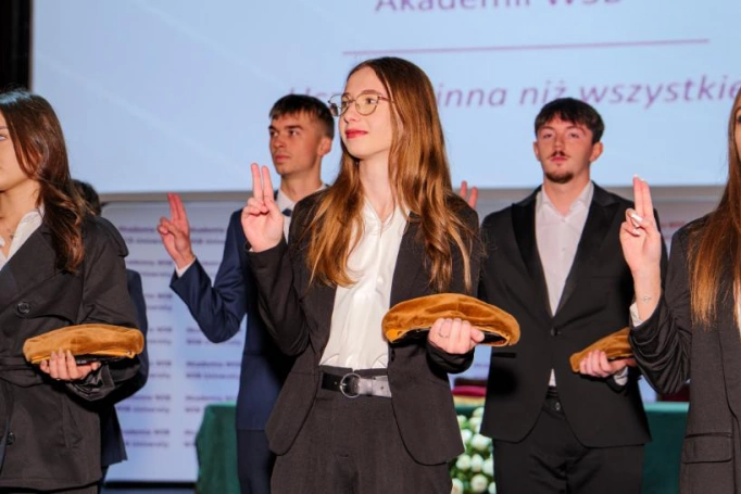 Zdjęcie nr 11 z galerii Uroczysta Inauguracja Roku Akademickiego 2026/2027 w Akademii WSB w Cieszynie