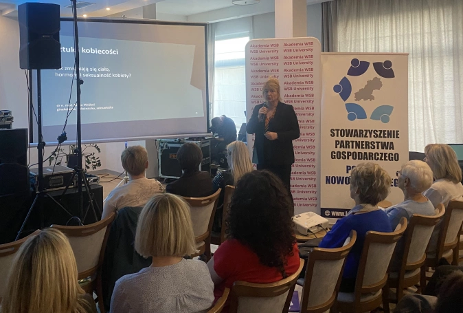 Zdjęcie nr 6 z galerii Nowy Dw&oacute;r Mazowiecki: Konferencja naukowa pod patronatem Akademii WSB 