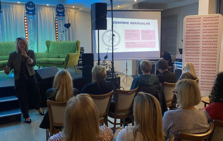 Zdjęcie nr 10 z galerii Nowy Dw&oacute;r Mazowiecki: Konferencja naukowa pod patronatem Akademii WSB 