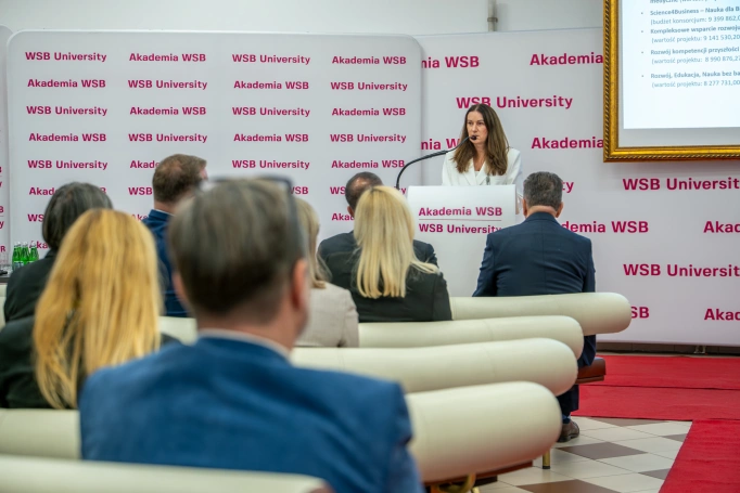 Zdjęcie nr 30 z galerii Postępowania awansowe w nauce &ndash; konferencja Rady Doskonałości Naukowej i Akademii WSB