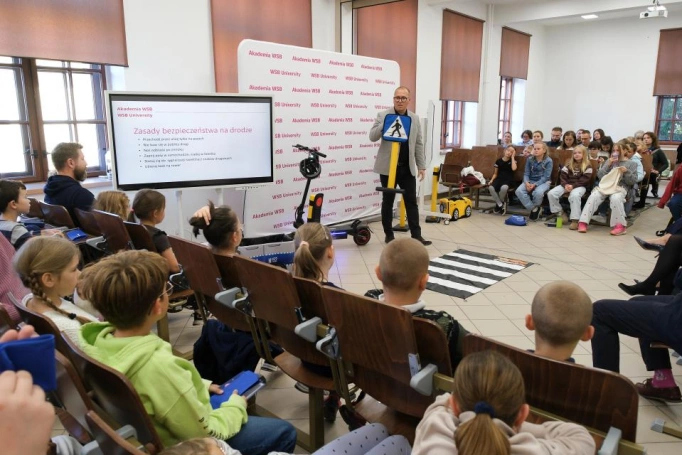 Zdjęcie nr 36 z galerii Inauguracja Cieszyńskiego Uniwersytetu Dziecięcego | Akademia WSB Cieszyn