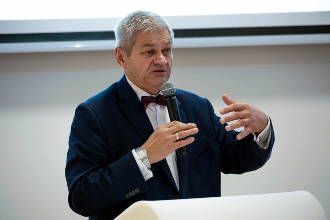 Zdjęcie nr 6 z galerii Akademia WSB uroczyście powitała nowych doktorant&oacute;w. Inauguracja Roku Akademickiego 2026/2027