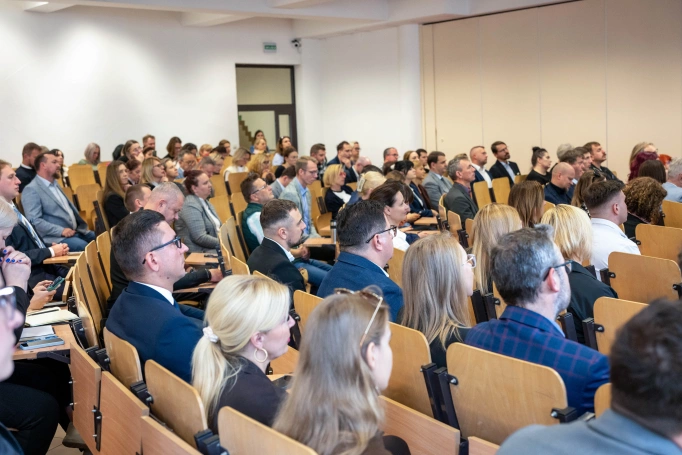 Zdjęcie nr 16 z galerii WSB University Ceremonially Welcomes New Doctoral Students. Inauguration of the 2026/2027 Academic Year