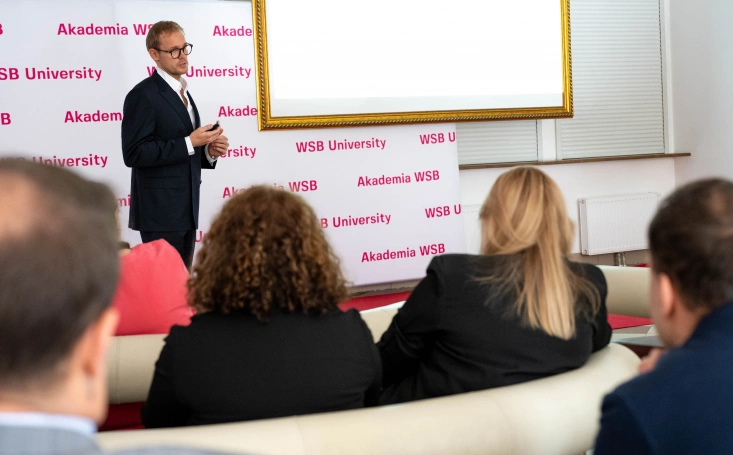 Zdjęcie nr 10 z galerii WSB University Ceremonially Welcomes New Doctoral Students. Inauguration of the 2026/2027 Academic Year